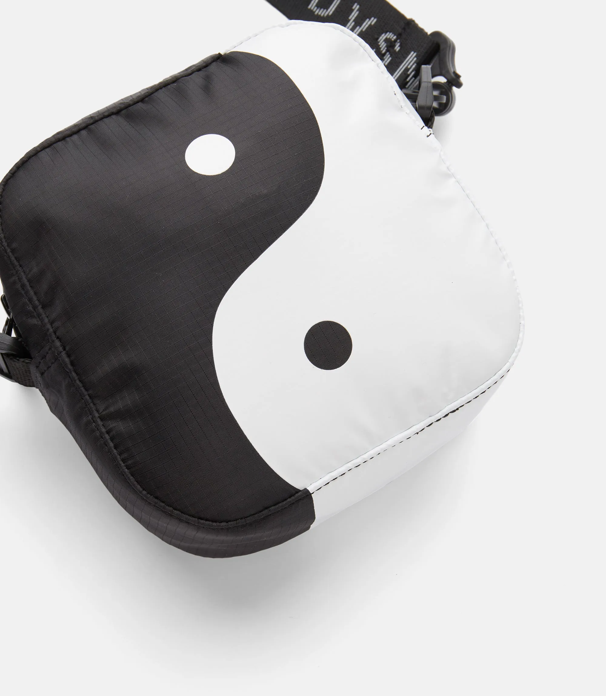 10Deep - Tao Satchel, Black