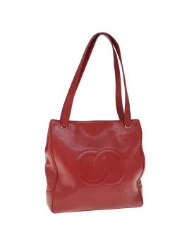 Red Caviar Skin Shoulder Bag with CC Logo and Shoulder Strap